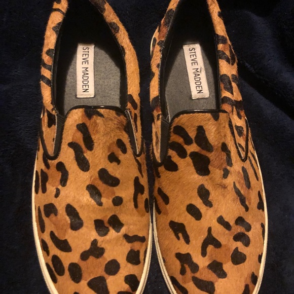 Women’s Steve Madden Calf Hair Slip Ons - Picture 6 of 8